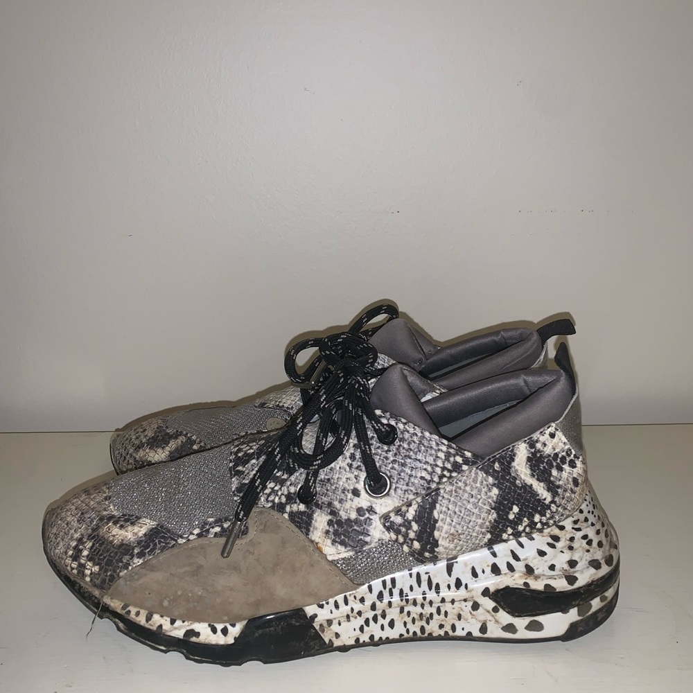 Steve Madden Sneakers